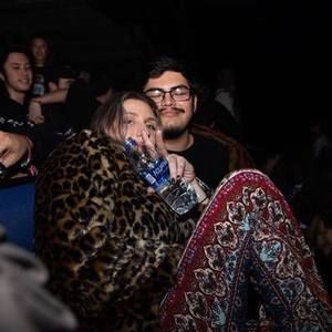 Meet your Posher, Robert